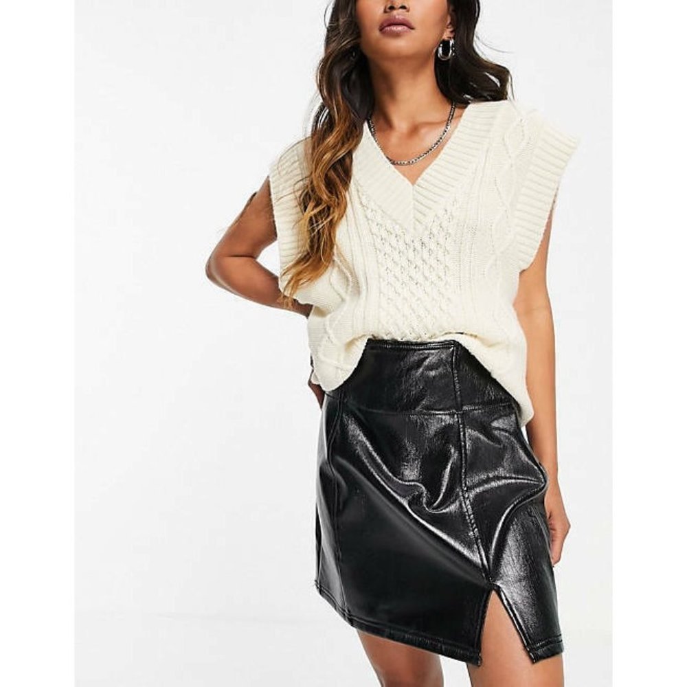 NWT FREE PEOPLE Women's Holding On To A Dream PU Black Mini Skirt Size 6